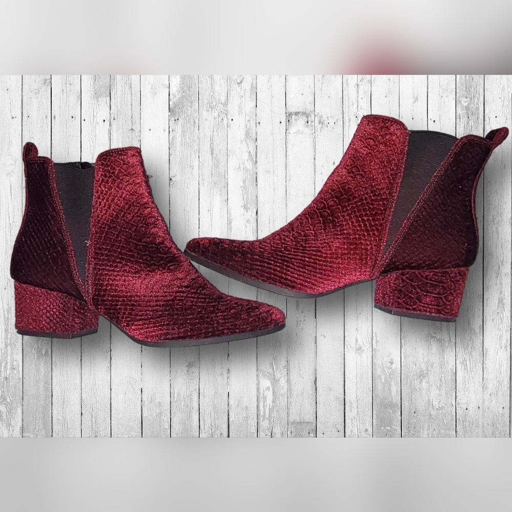 Scoop burgundy velvet snake print booties.